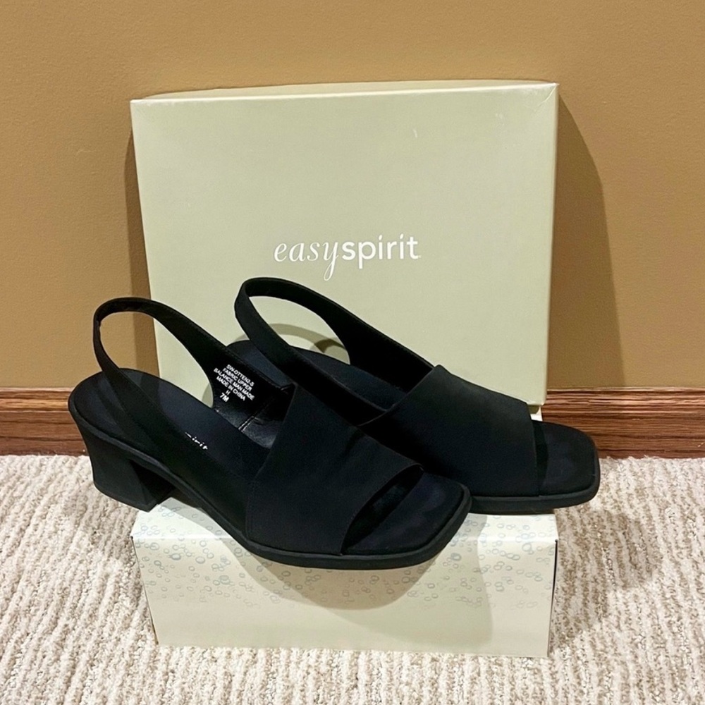 Easy Spirit Women's Elegant Black Heels